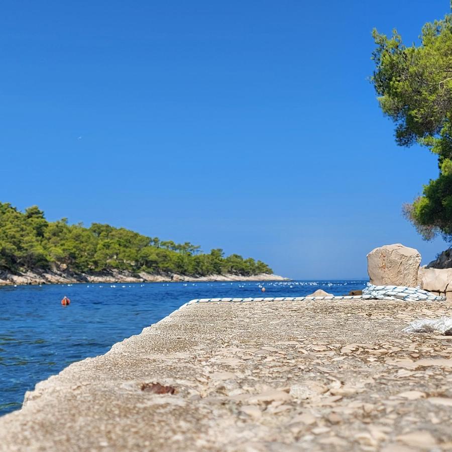 Guest House Mediterranean Χβαρ Εξωτερικό φωτογραφία