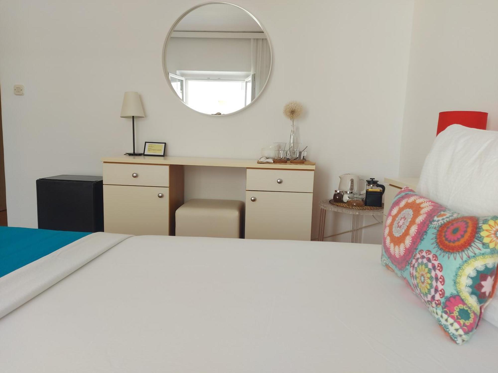 Guest House Mediterranean Χβαρ Εξωτερικό φωτογραφία