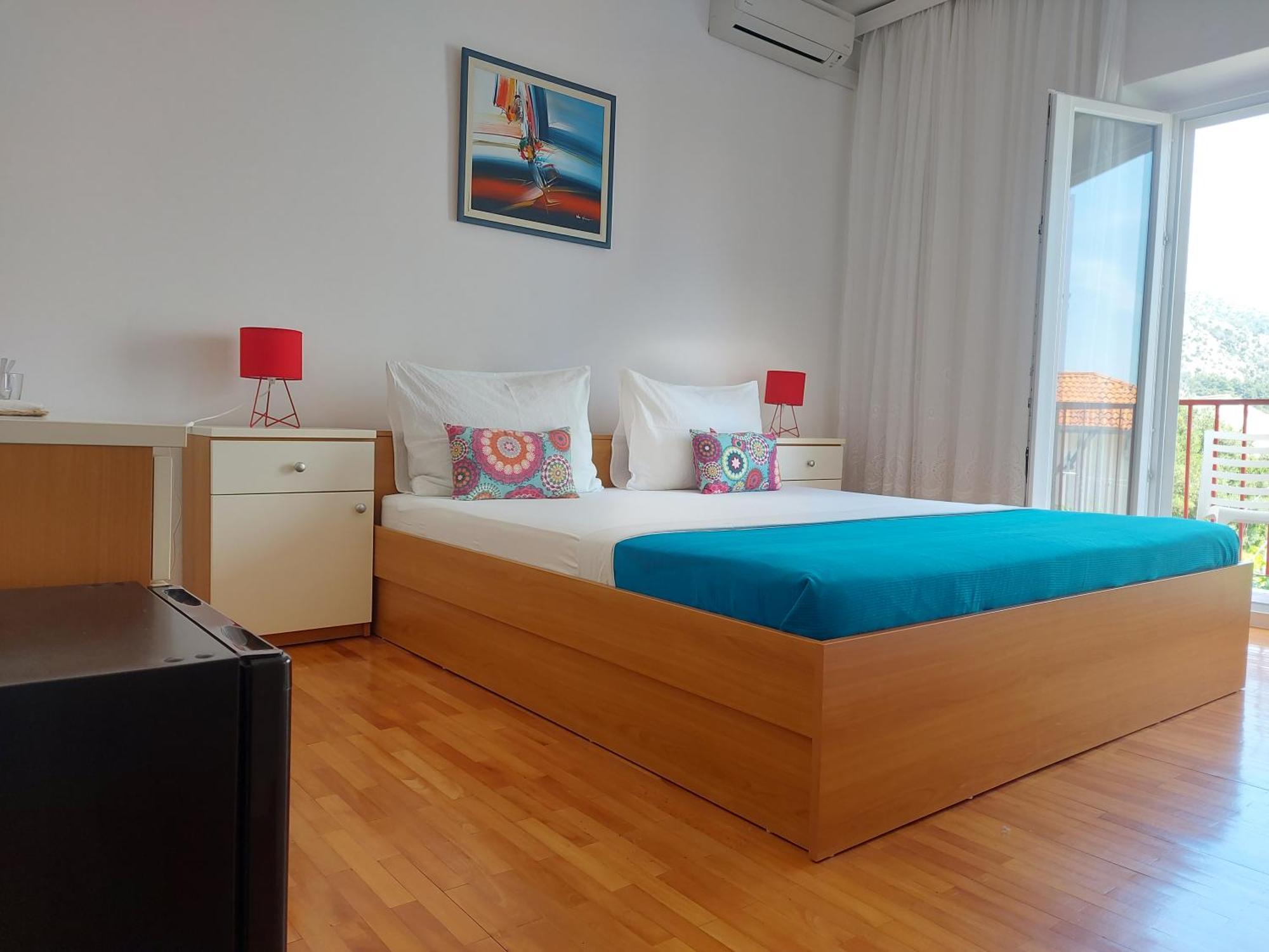 Guest House Mediterranean Χβαρ Εξωτερικό φωτογραφία
