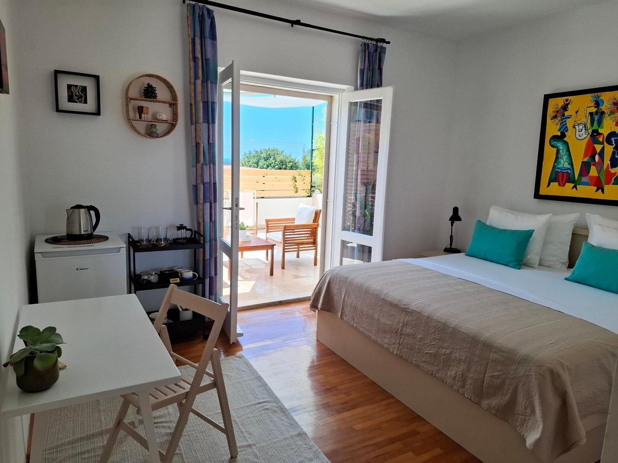Guest House Mediterranean Χβαρ Εξωτερικό φωτογραφία